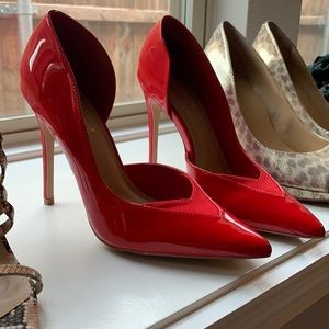 NEVER WORN! Shoe Dazzle Red Pumps